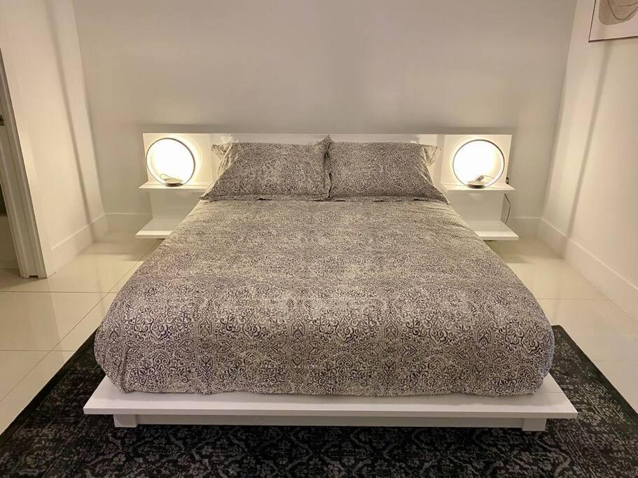 Across The Ocean Few Steps To Beach Contemporary Three Bedroom Townhouse Pompano Beach Exterior foto