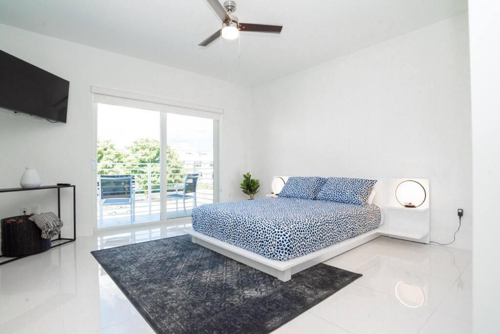 Across The Ocean Few Steps To Beach Contemporary Three Bedroom Townhouse Pompano Beach Exterior foto